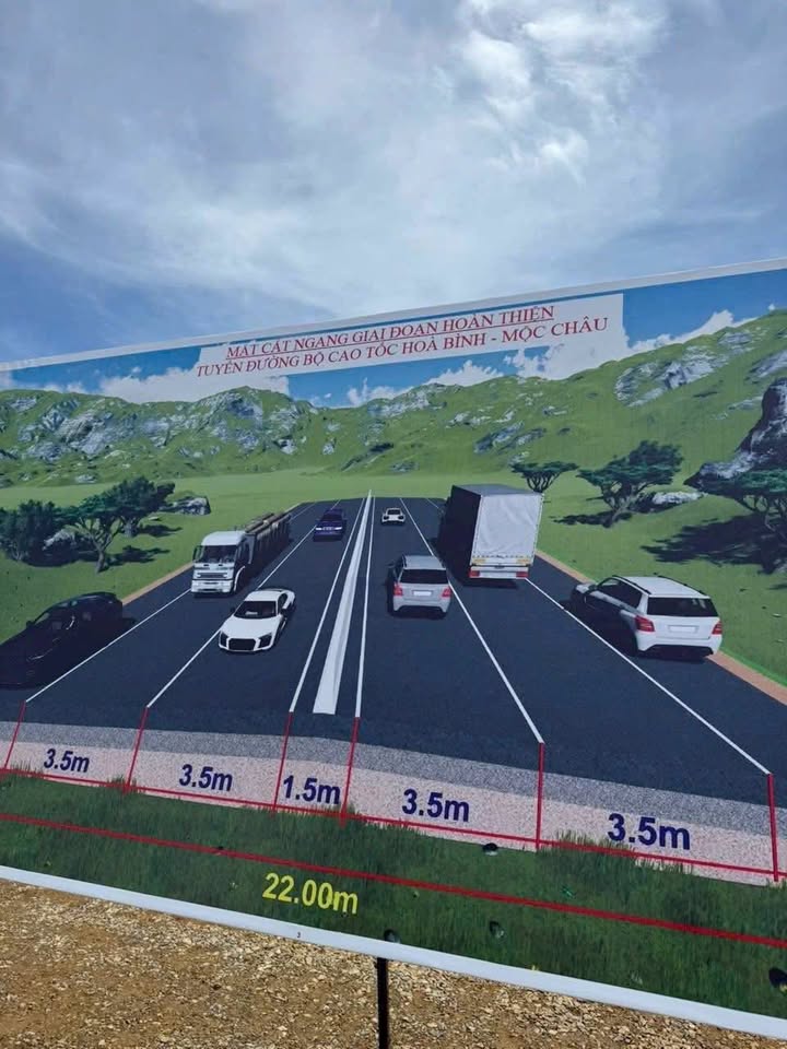 Đất nền Mộc Châu 2000m² giá 9 tỷ - Đầu tư sinh lời ngay tại quốc lộ 43!