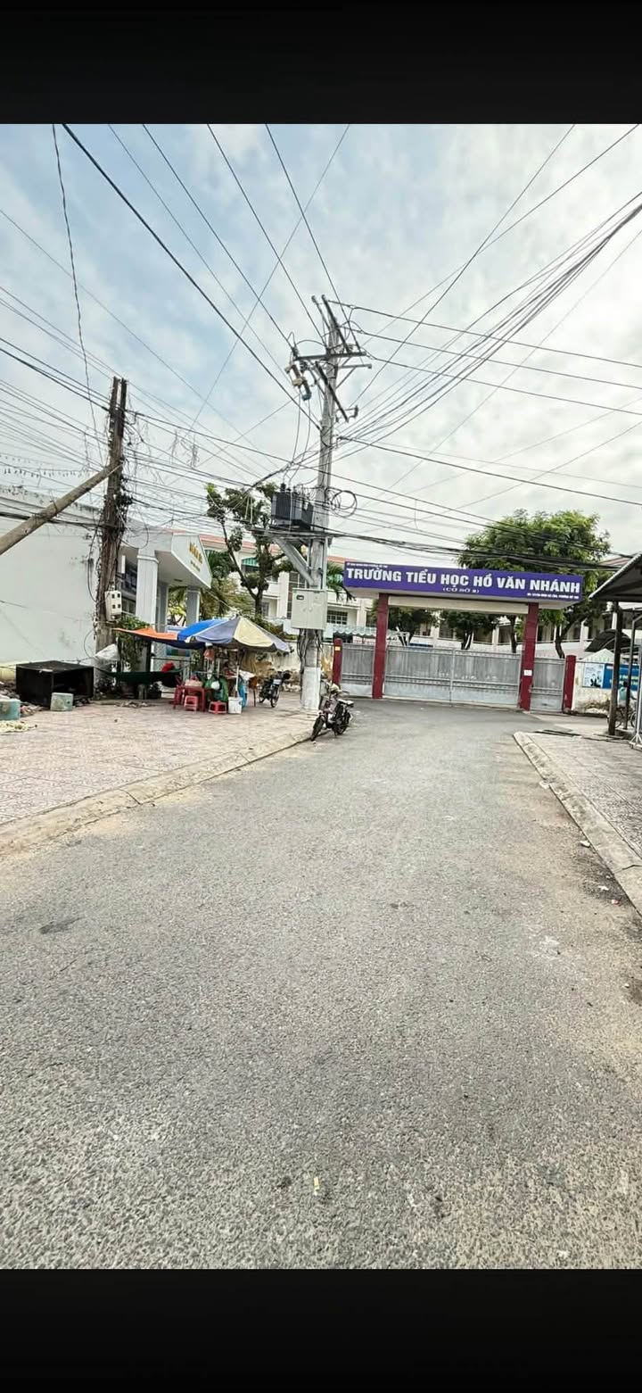 Nhà mặt tiền đường Ký Con, Mỹ Tho 36m² - Gần trường tiểu học Hồ Văn Nhánh!