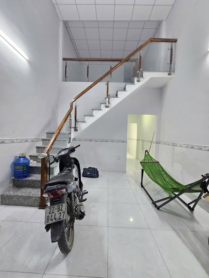 Nhà cho thuê tại Vĩnh Lộc 60m² giá chỉ 5 triệu - Hẻm rộng thoáng đãng!