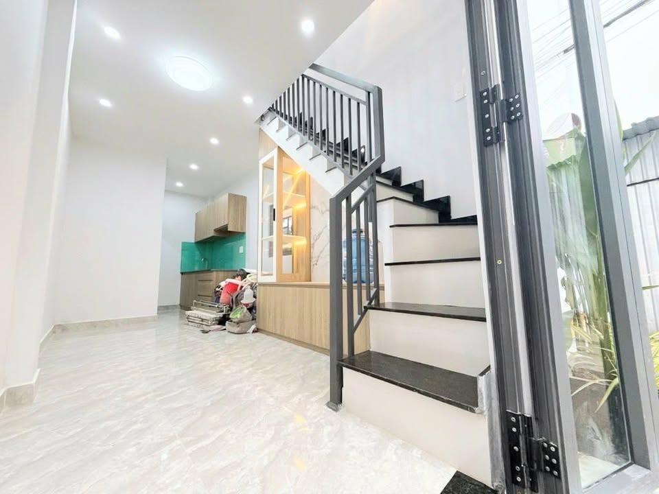 Nhà mới Thủ Đức 38m² giá 2.15 tỷ - Xách vali vào ở ngay!