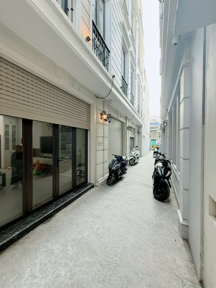 Nhà phố Miếu Hai Xã Lê Chân 50m² giá 3.85 tỷ - Thiết kế tân cổ điển sang trọng!