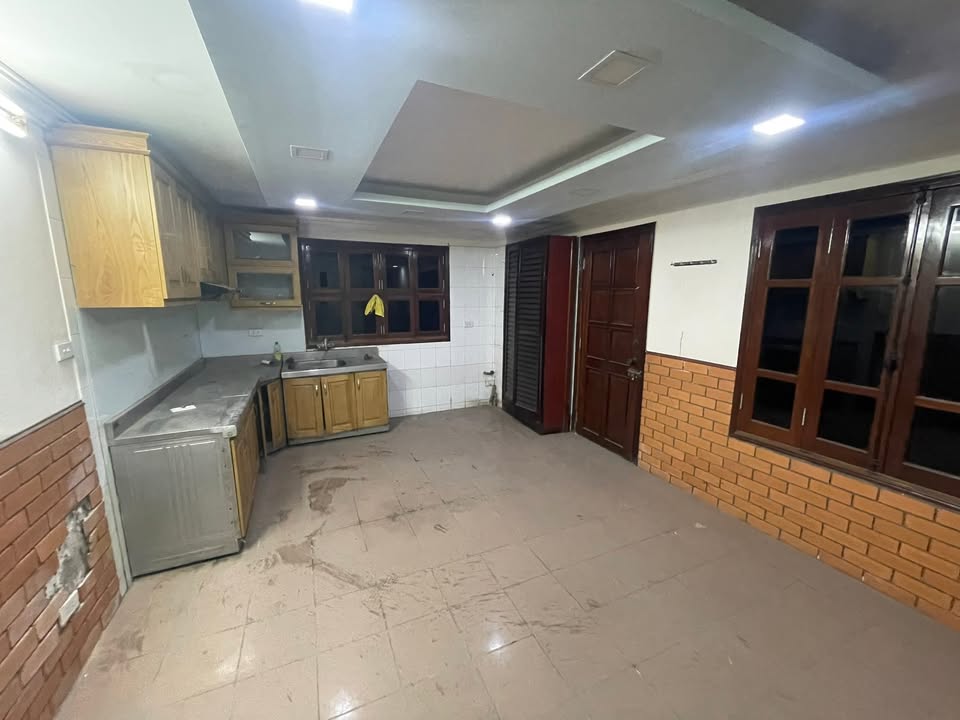 Nhà phố Lý Thường Kiệt 60m² giá 40 triệu - Cho thuê lâu dài, phù hợp văn phòng, spa!