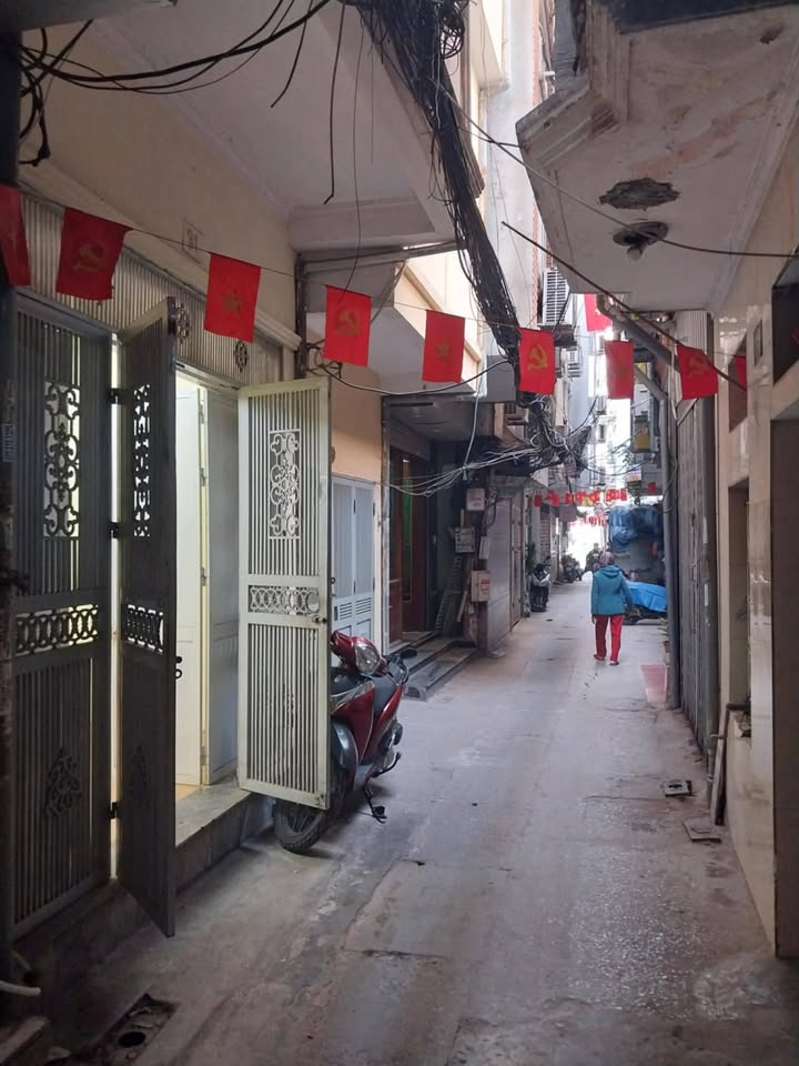 Nhà cho thuê 31 Phố Phúc Xá, 26m² giá 8 triệu - Mặt bằng kinh doanh lý tưởng!