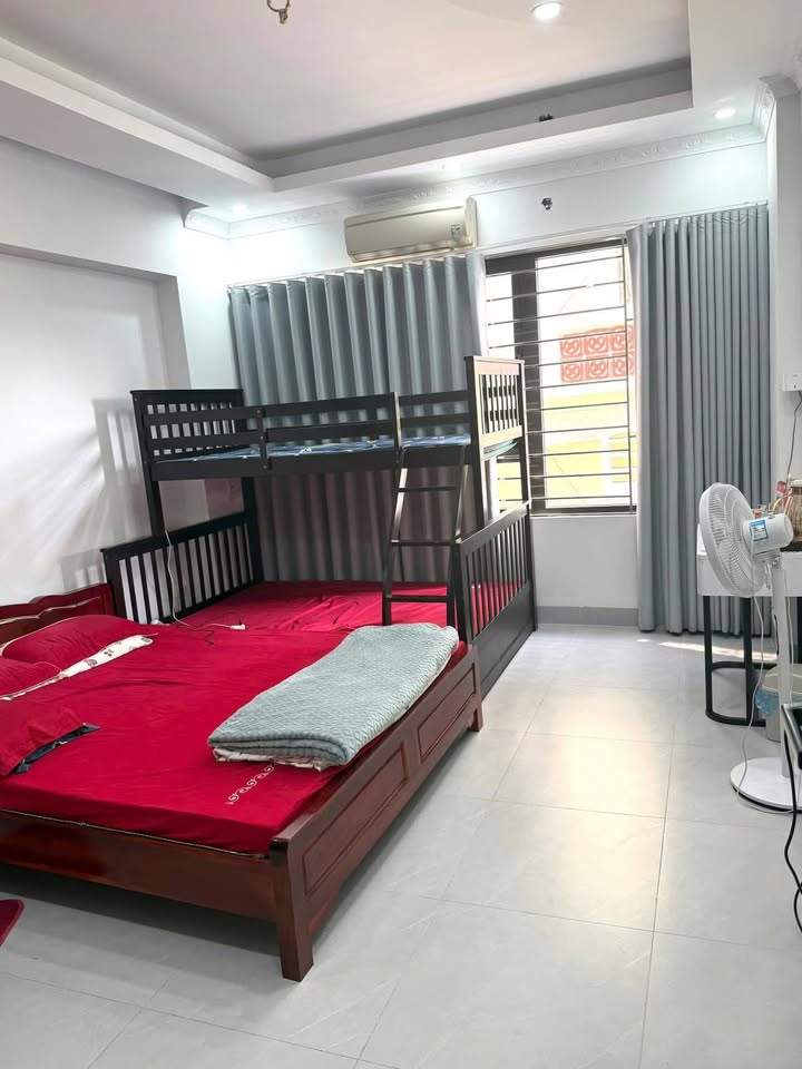 Nhà 5 tầng cho thuê tại ngõ 17x Vĩnh Hưng, 35m² - Nội thất đầy đủ