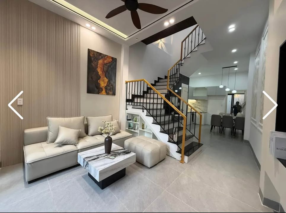 Nhà 2 tầng đường Điện Biên Phủ, Quận 1, 72m² giá 4.85 tỷ - Full nội thất sang trọng!