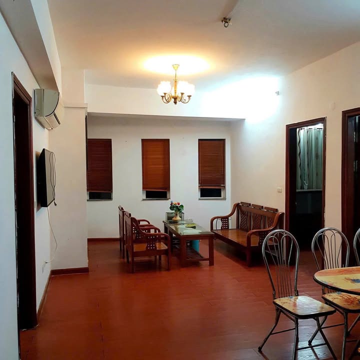 Chung cư Toà nhà Dầu khí Nghệ An 102m² giá 5 triệu - Nội thất cơ bản, sẵn sàng cho thuê!