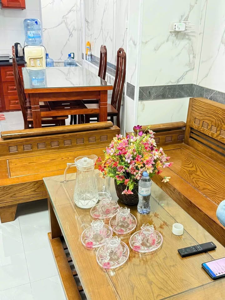 Nhà nguyên căn cho thuê tại ngõ Hoàng Văn Bá, Hưng Lộc, Nghệ An - Full nội thất, chỉ việc ở!