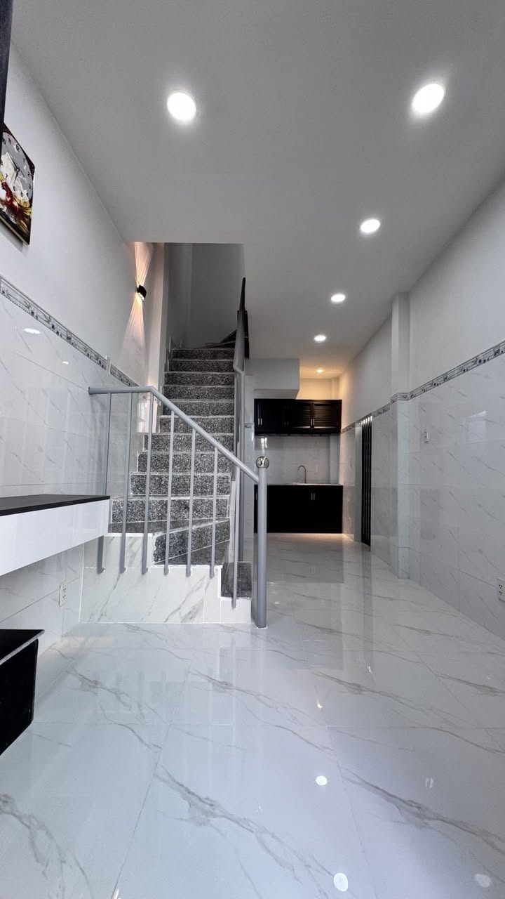 Nhà đẹp Quận 6 20m² giá 3.5 tỷ - Sẵn sàng vào ở ngay!