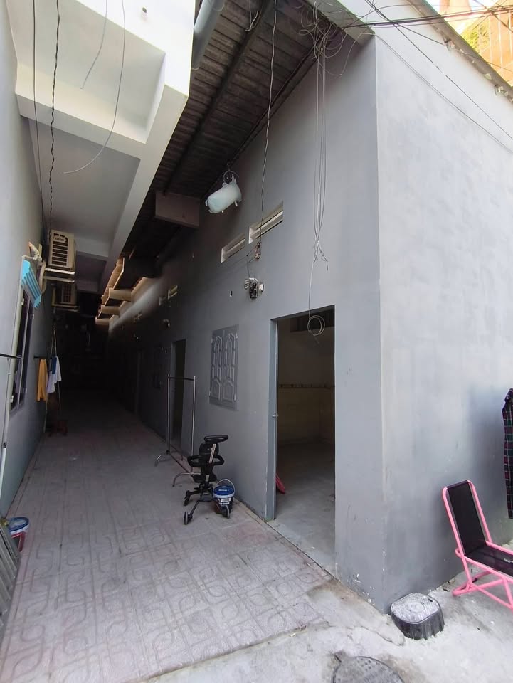 Nhà trọ 5 phòng tại Dĩ An 92m² giá 2.945 tỷ - Pháp lý rõ ràng, sẵn sàng giao dịch!