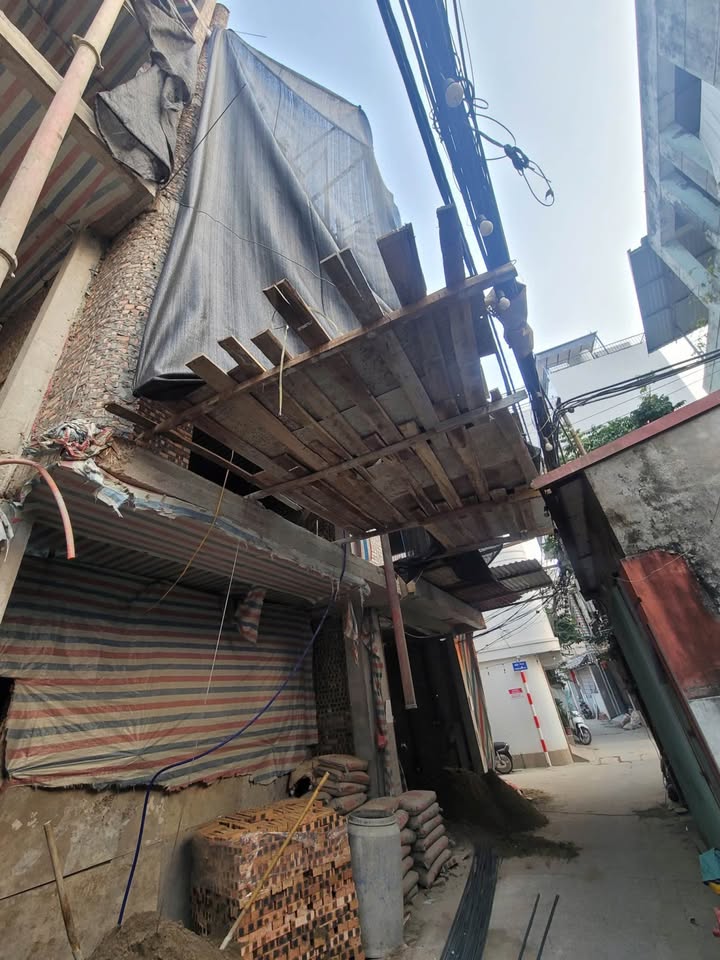 Nhà 7 tầng Ngõ 252 Ngọc Thụy 52m² giá 19 tỷ - Thiết kế hiện đại, ô tô vào nhà!