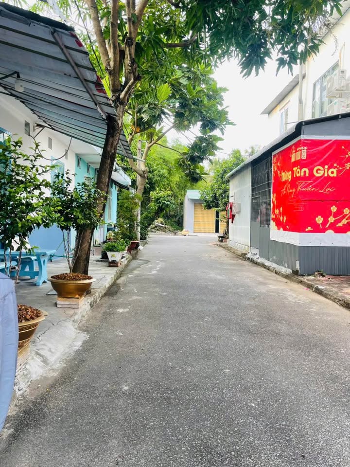 Nhà trệt lầu hẻm ô tô 90 Nguyễn Bỉnh Khiêm, Rạch Giá 75m² giá 1.35 tỷ - Sổ hồng hoàn công!