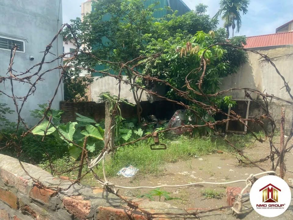 Bán đất 40m² Nguyên Khê Đông Anh - Sổ đỏ chính chủ, giá chỉ 900 triệu!