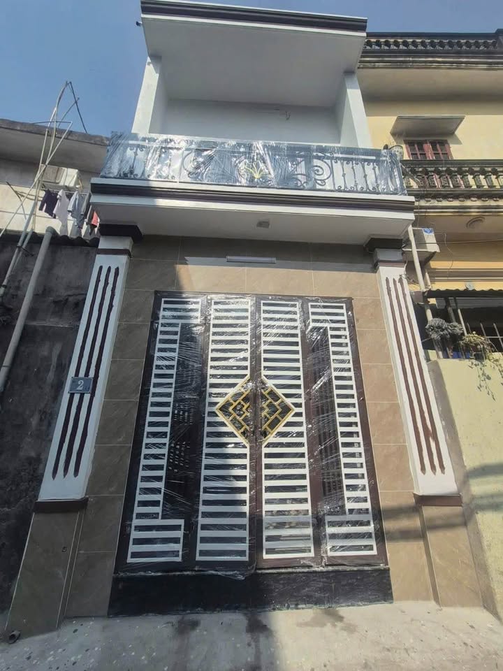 Nhà 2 tầng Đông Mỹ - Thanh Trì 30m² giá 4 tỷ - Ô tô vào tận nhà!