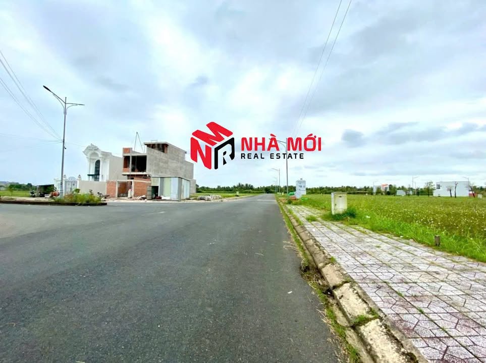 Bán đất nền 100m² tại KĐT Happy Home Cà Mau - Sổ đỏ chính chủ, giá 1.27 tỷ!