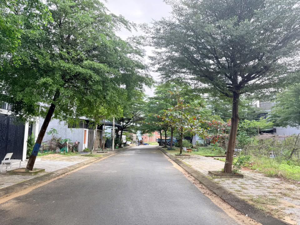 Lô đất 85m² ngay Đại học FPT - Giá chỉ 2.7 tỷ - Cơ hội đầu tư tuyệt vời!