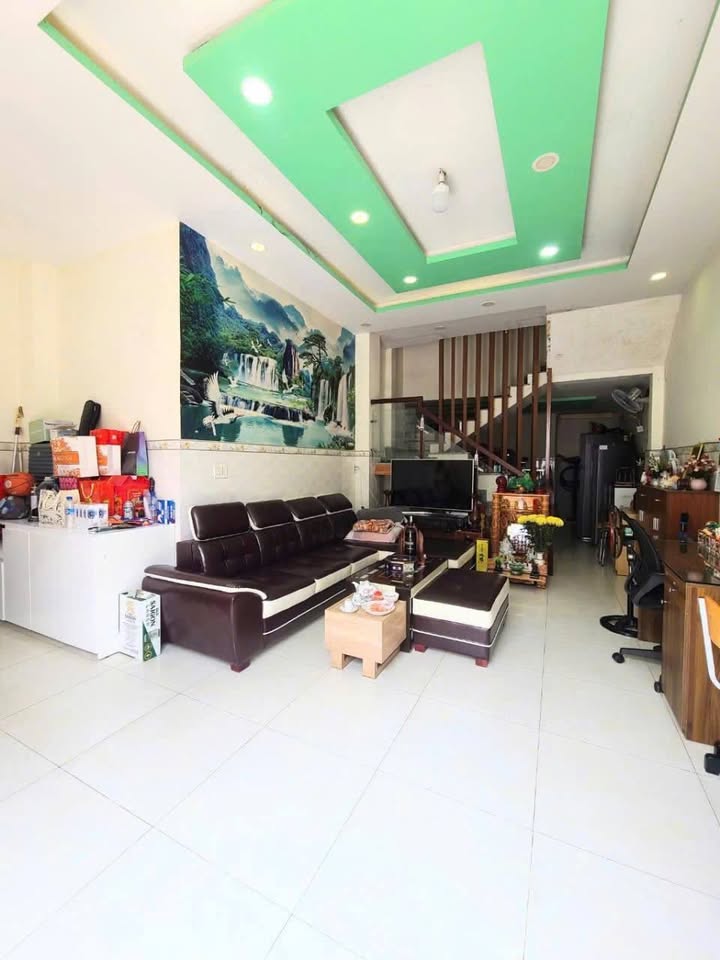 Nhà mặt tiền Đông Hưng Thuận 42, Quận 12, 65m² giá 7.x tỷ - Lô góc chính chủ!