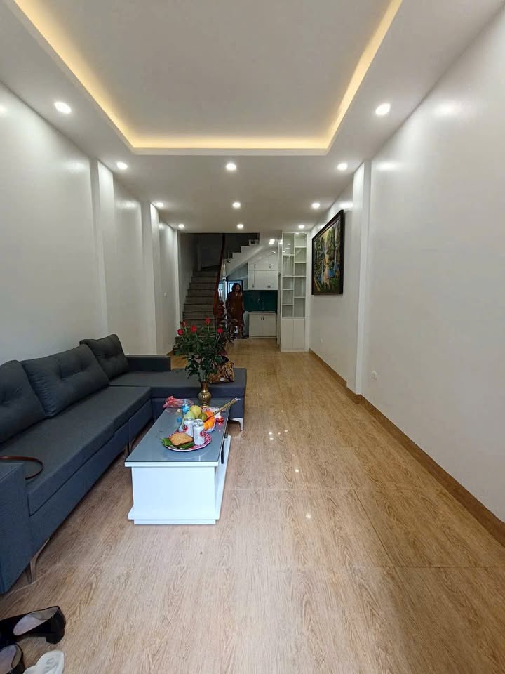 Bán nhà Ngọc Thụy, Long Biên 36m² giá 7 tỷ - Full nội thất, ô tô đỗ cửa!