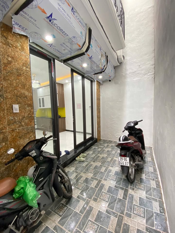 Nhà xây mới Trung Phụng, Đống Đa 30m² giá 8.5 tỷ - Thiết kế hiện đại, sẵn sàng vào ở!