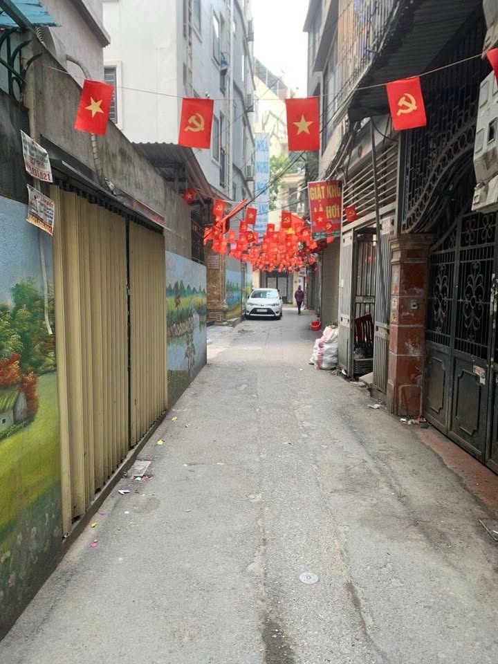 Nhà riêng Mỹ Đình 30m² giá nhỉnh 8 tỷ - Full đồ, chỉ việc vào ở ngay!