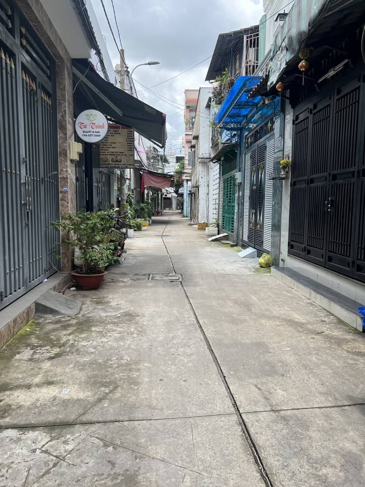 Nhà 2 tầng mới đẹp tại Bình Tân 48m² giá chỉ 5 tỷ - Đầu tư sinh lời ngay!