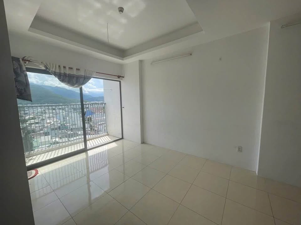 Chung cư PH Nha Trang 64m² giá 4.5 triệu - Cho thuê ngay, không nội thất!