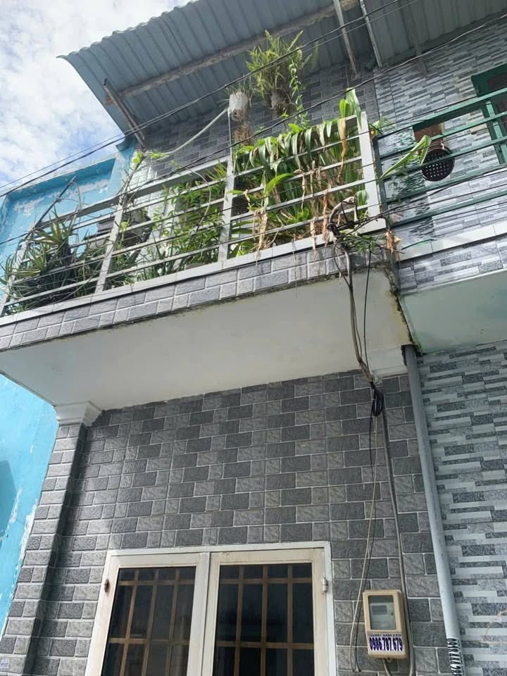 Nhà 2 tầng 28m² tại Ấp 6, Đông Thạnh, Hóc Môn chỉ 850 triệu - Bớt lộc cho khách thiện chí!