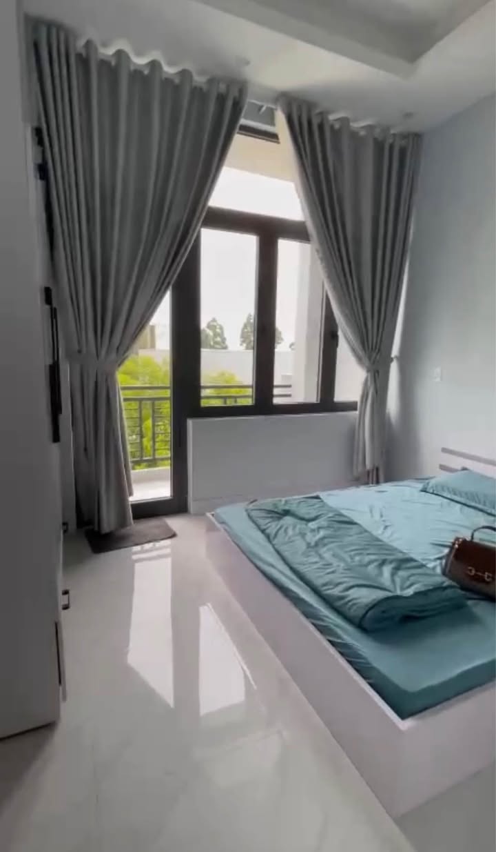 Nhà 2 mặt kiệt ô tô Trần Thái Tông, Cầu Giấy 45m² giá 3.5 tỷ - Chính chủ bán gấp!