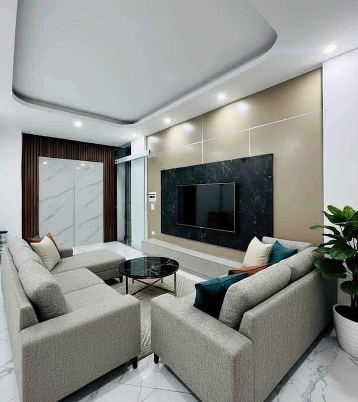 Nhà 5 tầng Vũ Ngọc Phan - Hoàng Ngọc Phách 33.8m² giá 7.79 tỷ - Thiết kế hiện đại, có thang máy!