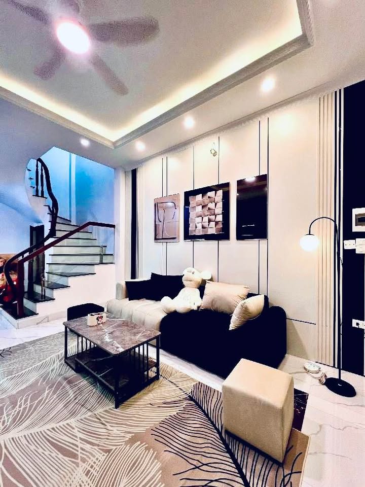 Nhà phố Trần Đăng Ninh - Đống Đa 32m² giá 7 tỷ - Kinh doanh sinh lời ngay!