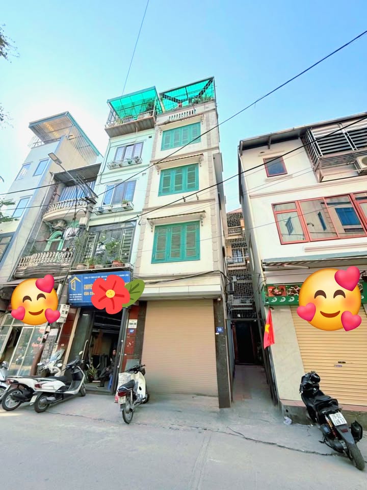 Nhà mặt phố Bồ Đề Long Biên 50m² giá 9.9 tỷ - Kinh doanh sầm uất!