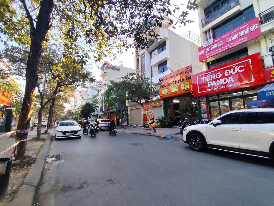 Nhà 6 tầng mặt đường Nguyễn Tất Tố 100m² giá 16.2 tỷ - Đầu tư kinh doanh sinh lời!