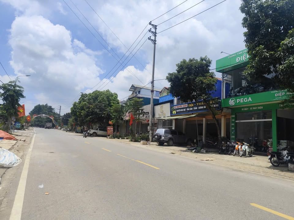 Đất thổ cư 100m² tại Mộc Châu - Mặt tiền QL 43, kinh doanh đắc địa!