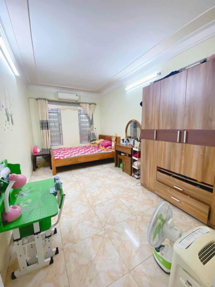 Nhà 3 tầng 37m² tại 330 Ngô Gia Tự, Hải An - Chính chủ bán gấp chỉ 1.7 tỷ!