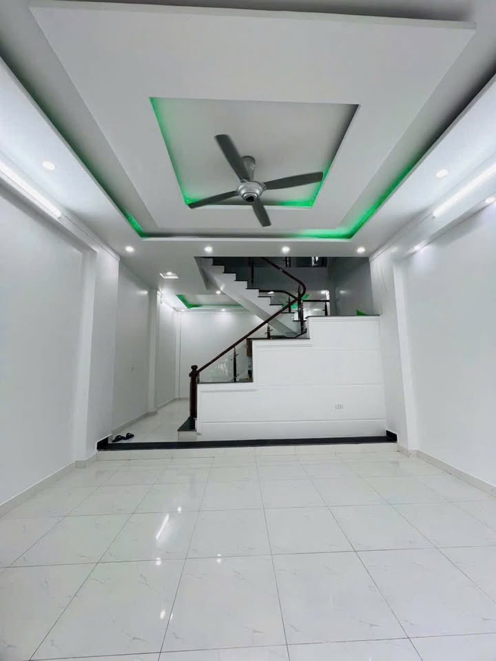 Nhà 3 tầng độc lập tại TDP Vân Tra - 50m² - Sẵn sàng vào ở!