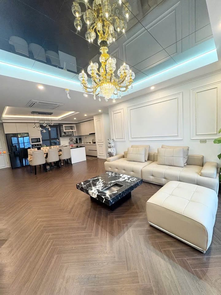 Căn hộ Goldmark City Yên Hòa 147m² giá 14 tỷ - Sẵn sàng vào ở ngay!