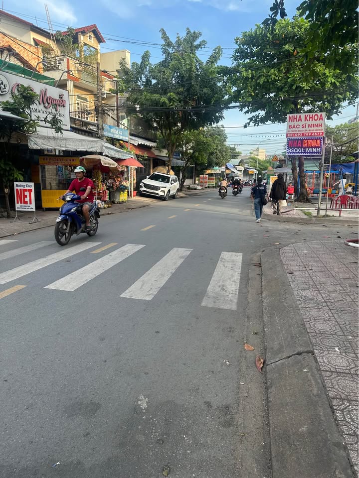 Bán gấp Mặt tiền Dương Đình Hội 77m² giá 6.5 tỷ - Kinh doanh sầm uất!