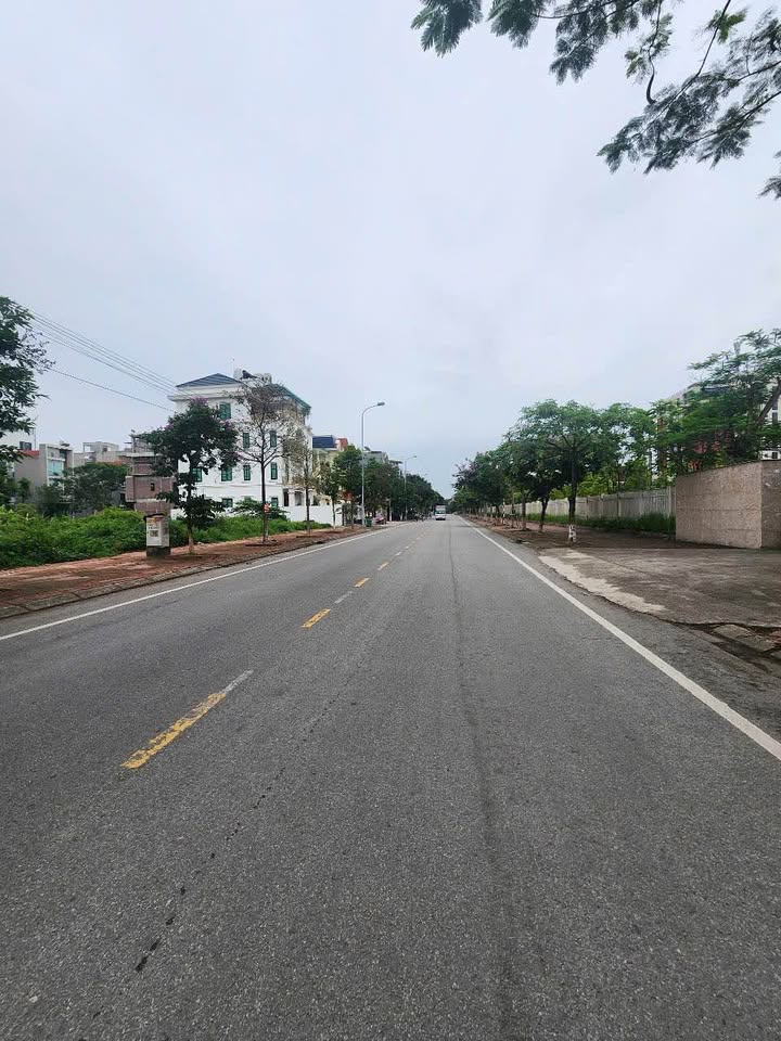 Đất biệt thự mặt đường Chu Văn An, Kinh Bắc, Bắc Ninh 264m² - Sổ đỏ chính chủ, giá thương lượng