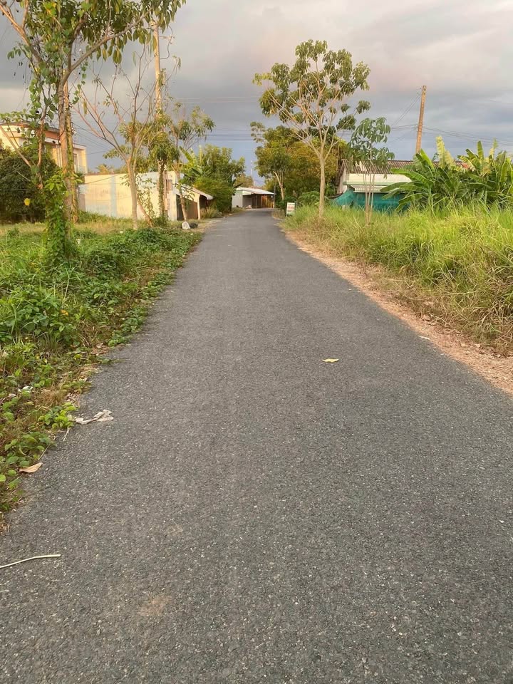 Đất thổ cư Nhơn Thạnh Trung 140m² giá 1.29 tỷ - Vị trí thuận lợi, dân cư sầm uất!