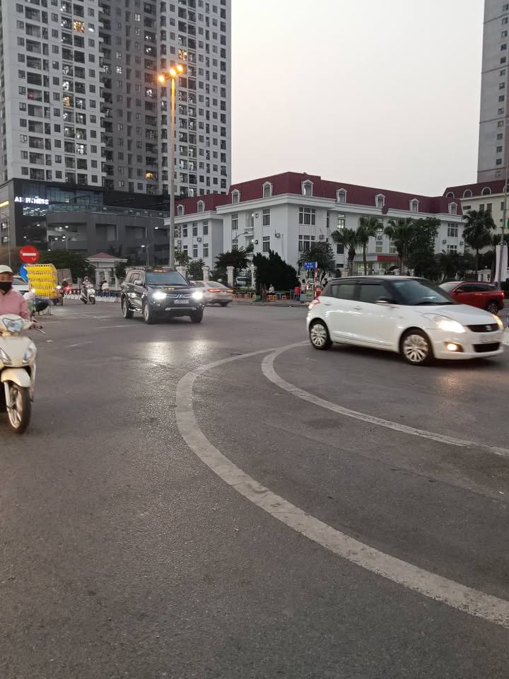 Căn hộ chung cư Phú Thịnh Hà Đông 83m² giá 6 tỷ - Sổ hồng chính chủ, đầy đủ tiện nghi!