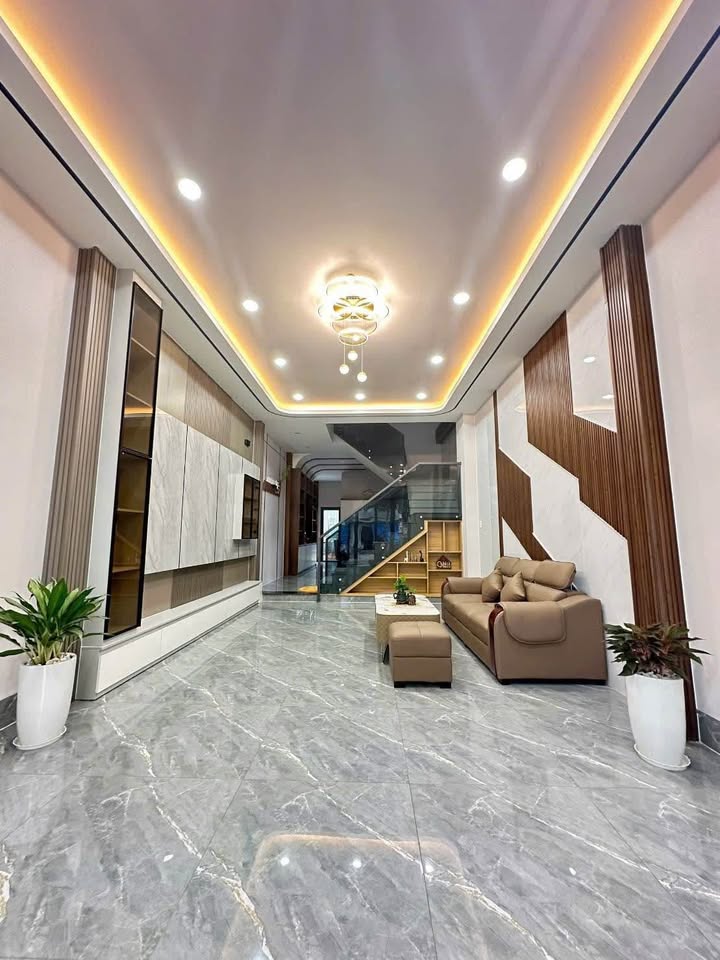 Nhà mặt tiền đường 30/4, Phú Lợi, Cần Thơ 718m² - Thiết kế sang trọng, tặng nội thất đầy đủ!