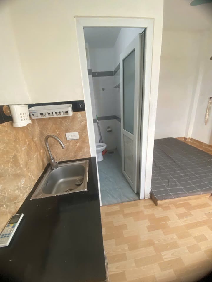 Phòng trọ cho thuê tại Lĩnh Nam, Hoàng Mai - Giá chỉ 2.9 triệu/tháng, đầy đủ tiện nghi!