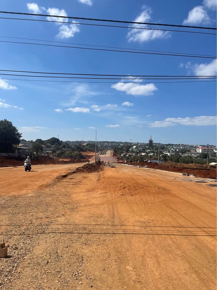 FrontHouse Nguyễn Văn Linh Pleiku 115m² giá 2 tỷ - Mặt tiền đắc địa dành cho đầu tư!