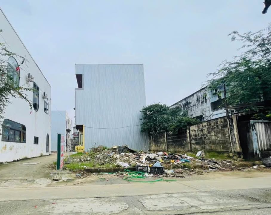 Đất Kiệt 27 Hoàng Quốc Việt, 63m² giá 2.3 tỷ - Đường ô tô tránh nhau, vị trí trung tâm!