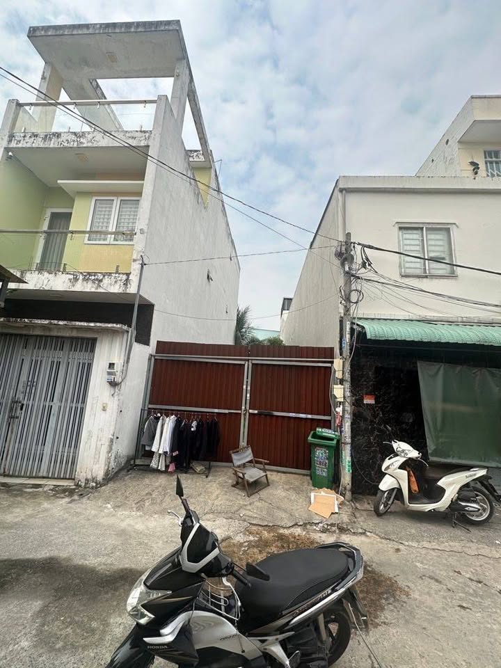 Lô đất 109.9m² Trung Mỹ Tây, Q12 - Giá 4.65 tỷ - Tiện xây mới