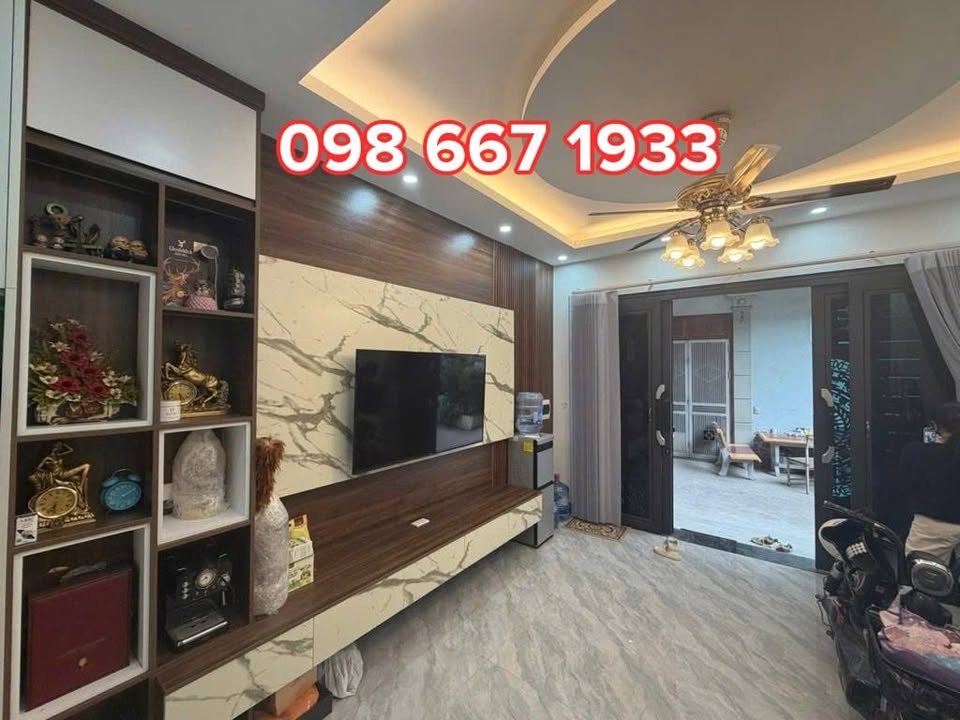 Nhà 5 tầng tại Mỹ Đình 33m² giá 8 tỷ - Chính chủ cần bán gấp!