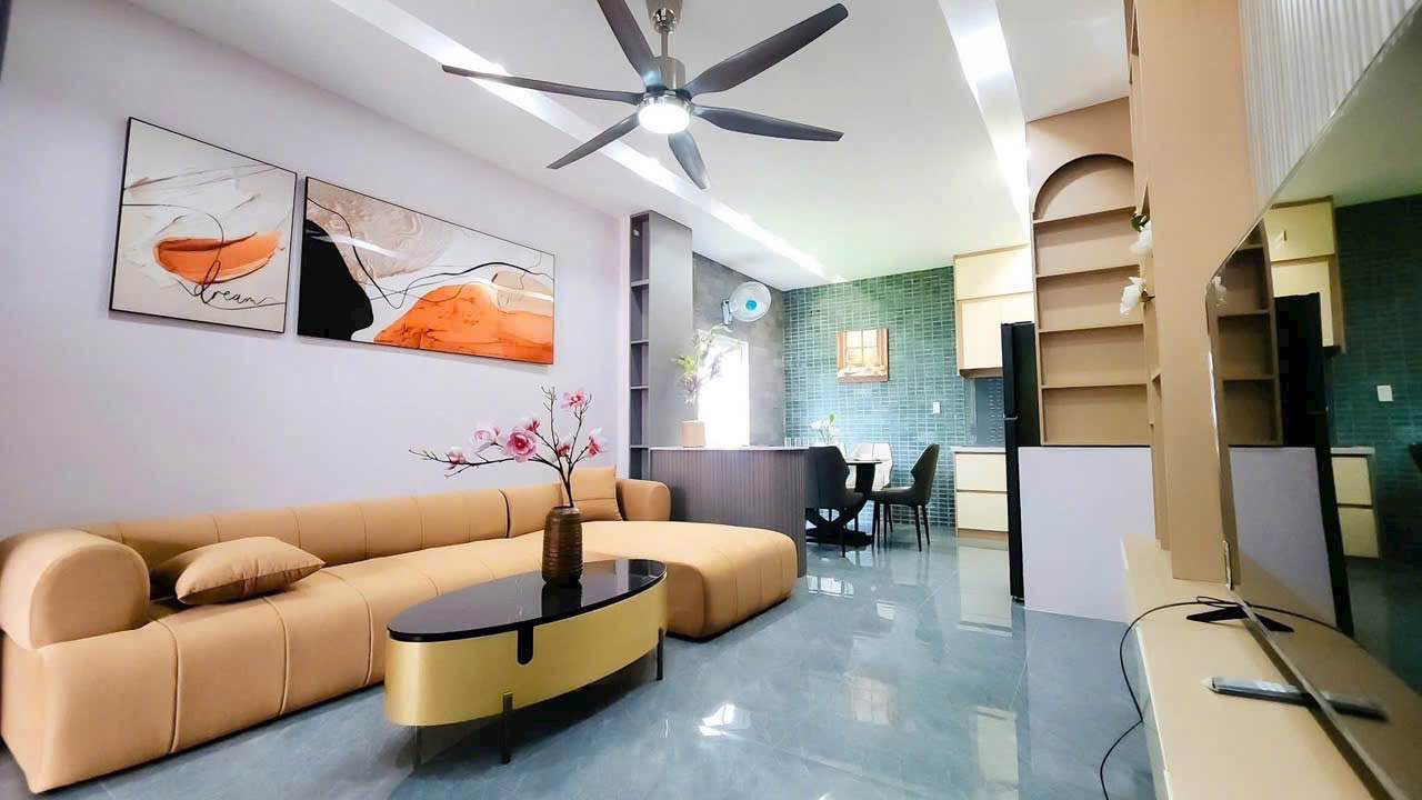 Nhà đẹp Trần Quý Cáp, Buôn Ma Thuột, 85m², giá 3.65 tỷ - Thiết kế hiện đại, đầy đủ nội thất!