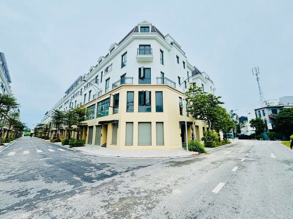 Townhouse CENTREL RIVERSIDE Thanh Hóa 109.25m² giá 8.x tỷ - Cơ hội đầu tư hiếm có!