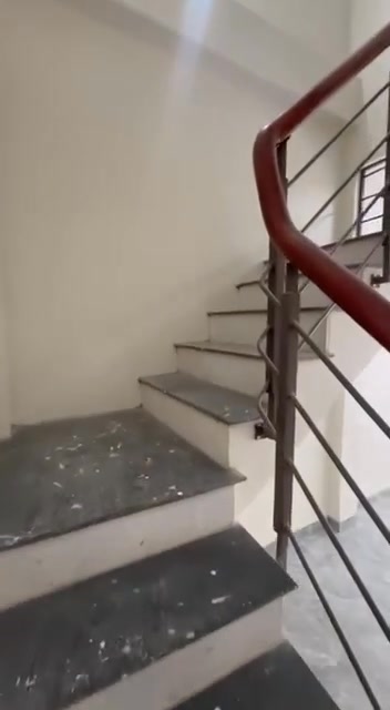 Nhà 3 tầng mới hoàn thiện tại Quảng Thành 60m² giá chỉ 2 tỷ - Kinh doanh sinh lời!