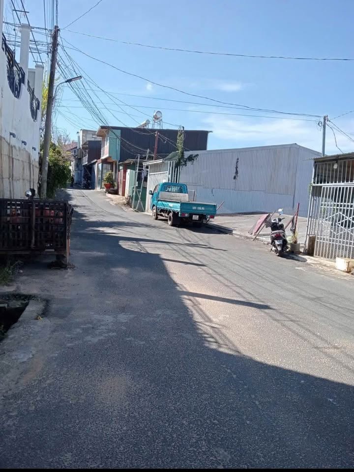 Cho thuê nhà nguyên căn Đường Đông Tĩnh, Đà Lạt - Giá chỉ 7 triệu/tháng!