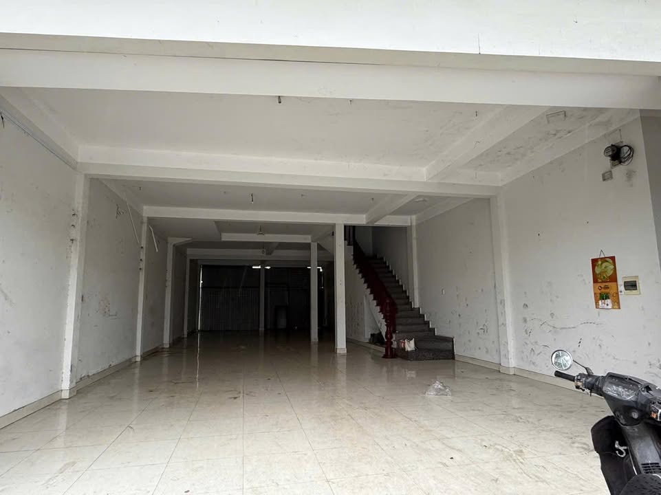 Cho thuê nhà mặt tiền Lê Duẩn 450m² giá 20 triệu - Phù hợp kinh doanh và văn phòng!